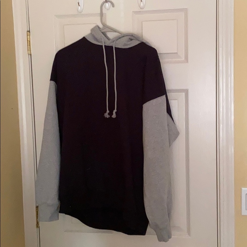 Brandy Melville hoodie NWT